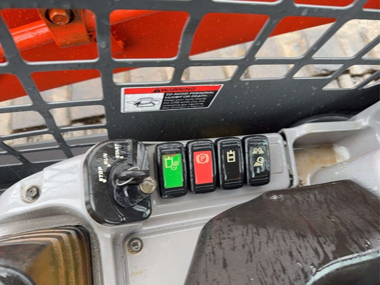 2015-kubota-svl75-2-image-49