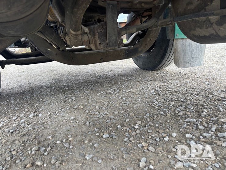 peterbilt-385-image-50