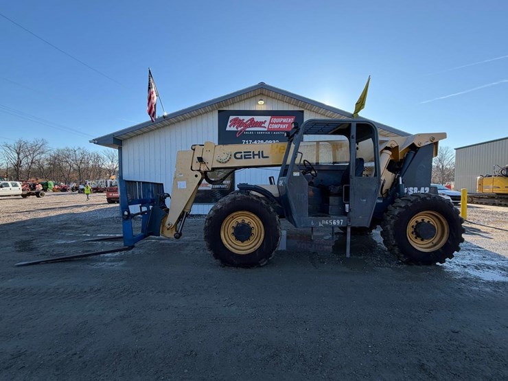 2015-gehl-rs8-42-image-1