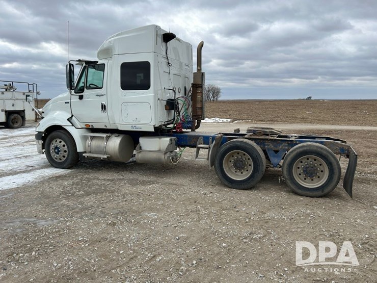 international-prostar-image-32