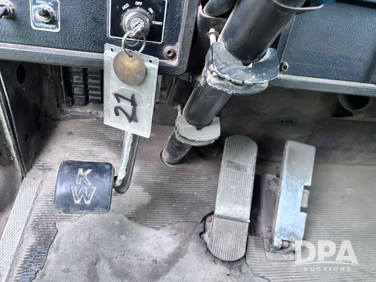 1995-kenworth-t800-image-89