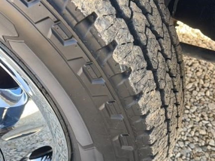 chevrolet-3500hd-image-16