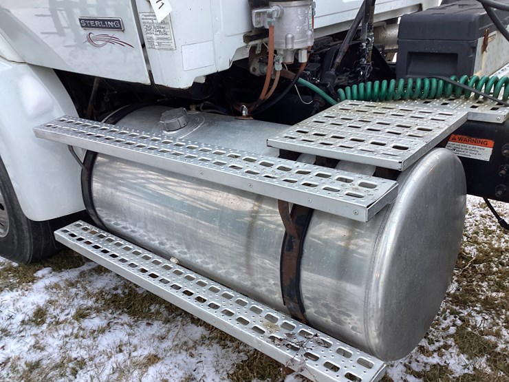 #4671-•-sterling-single-axle-semi-image-10