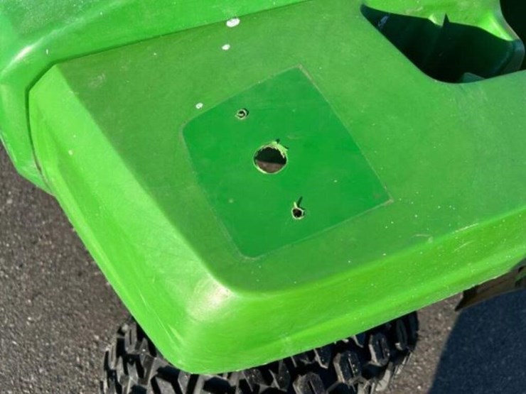 john-deere-gator-image-37