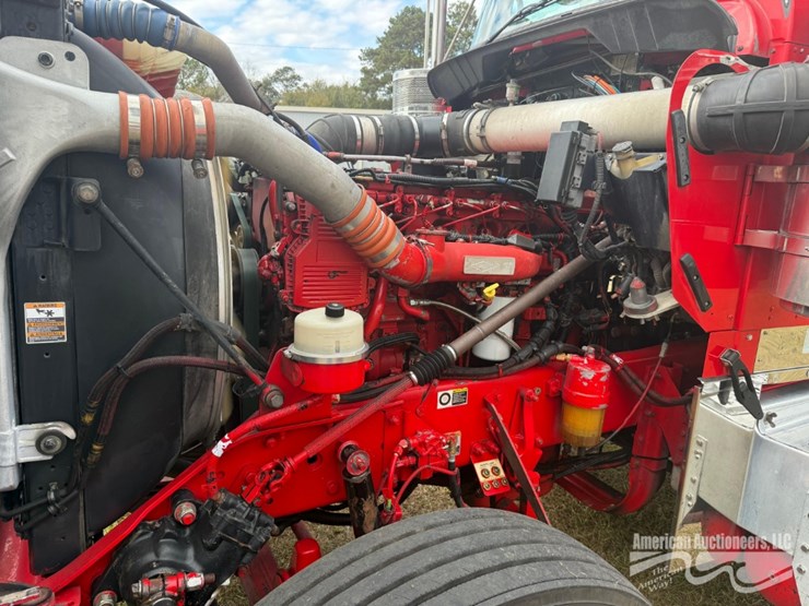 2013-kenworth-w900-image-18