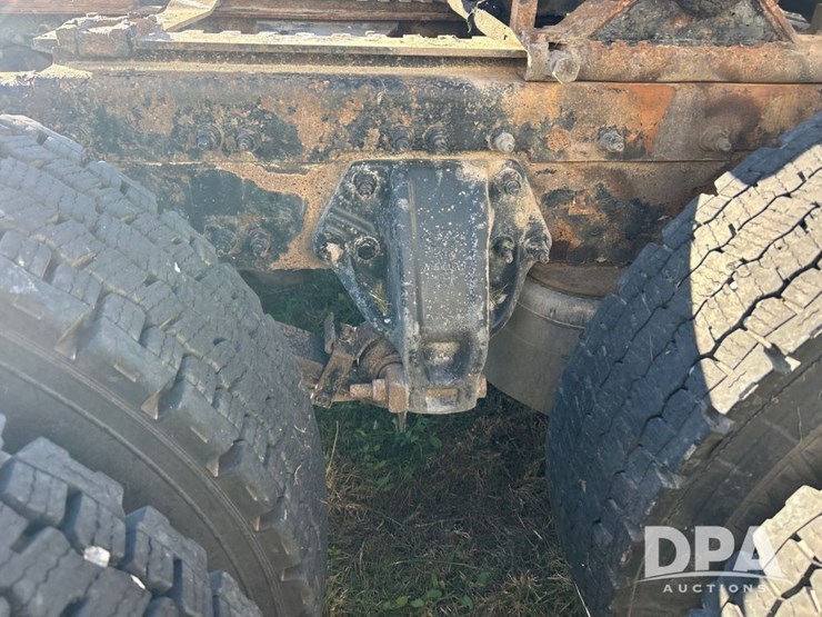 2010-peterbilt-386-image-20