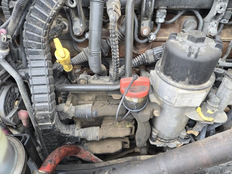 2017-peterbilt-579-image-59