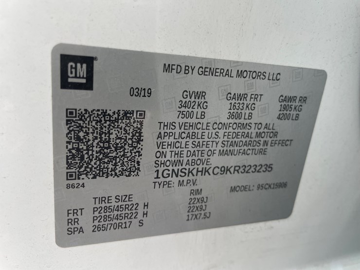 2019-chevrolet-suburban-image-39