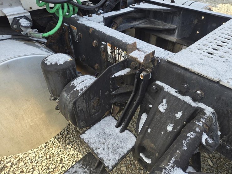 2013-kenworth-t660-image-16