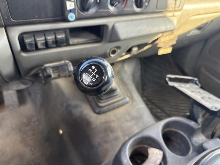 2006-ford-f550-image-70