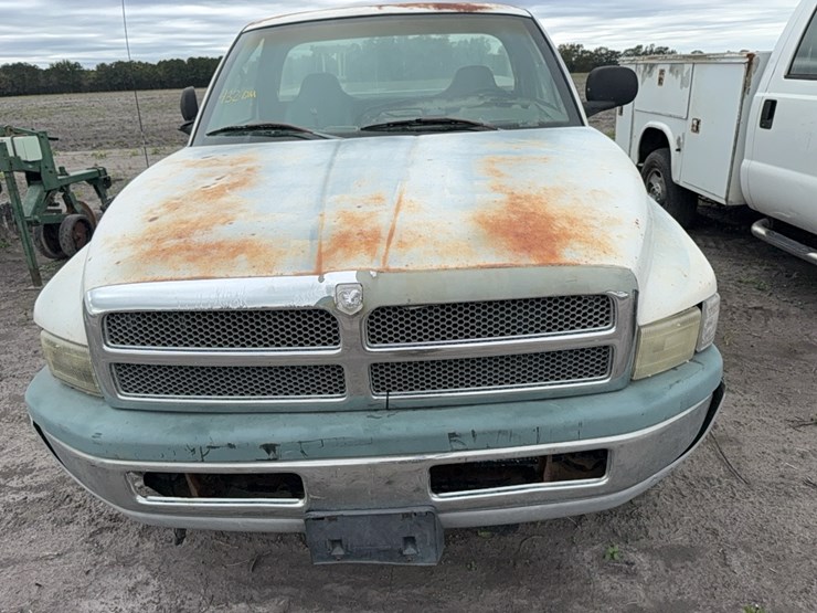 1999-dodge-ram-2500-image-4