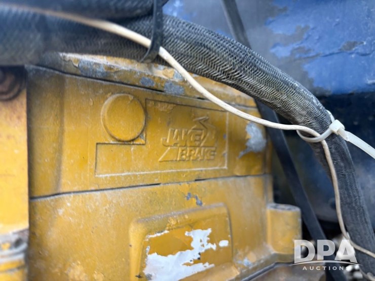 peterbilt-385-image-39