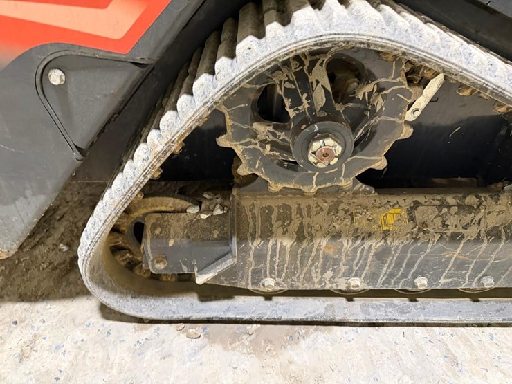 2023-kubota-scl1000-image-19