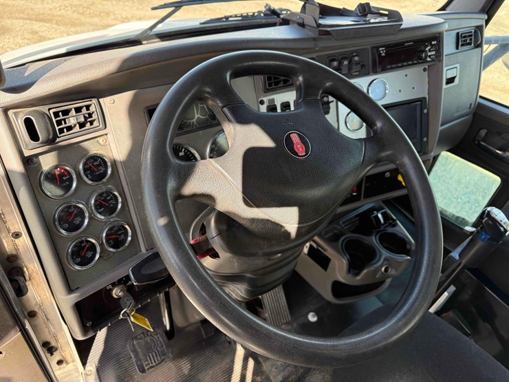 kenworth-t370-image-26