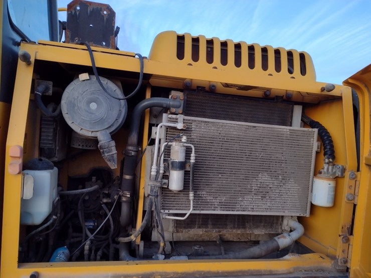 volvo-ec160b-lc-image-45