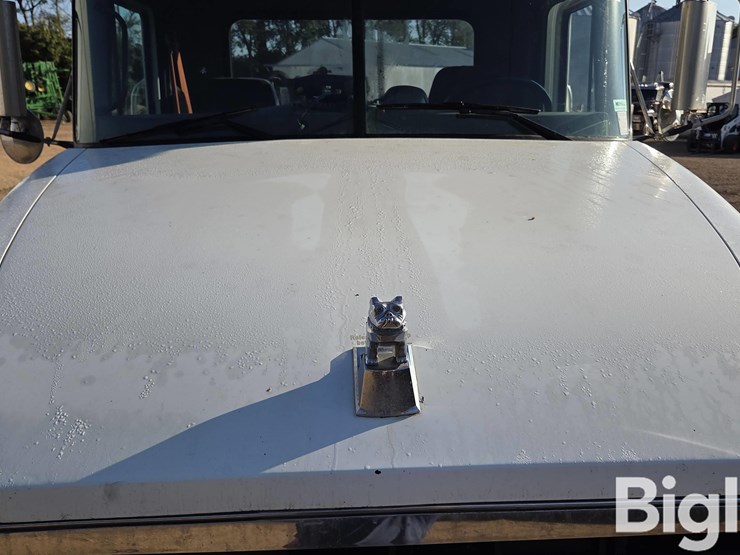 2002-mack-ch613-image-11