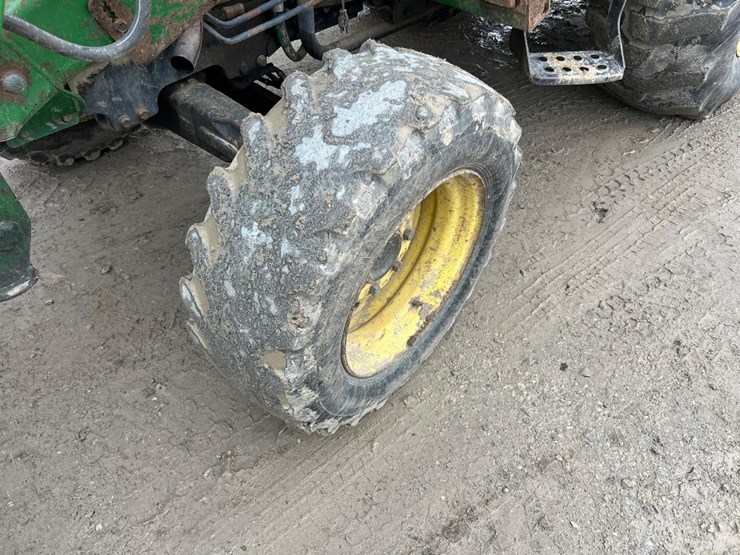 john-deere-4700-image-16