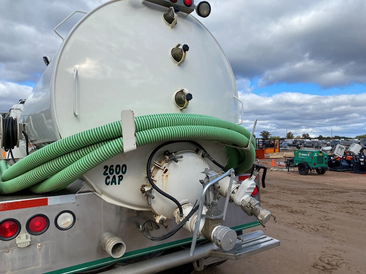 1999-international-4900-image-37