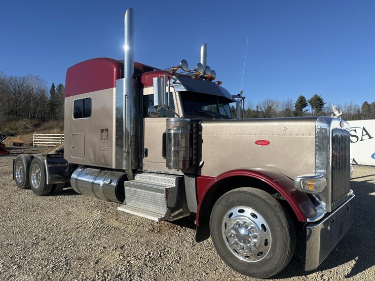 2012-peterbilt-389-image-7