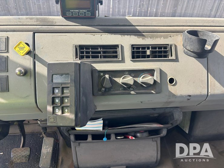 freightliner-fl106-image-76