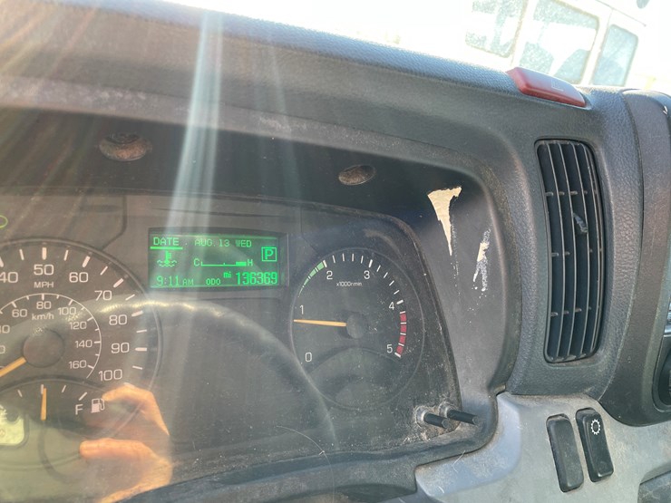 #1072-•-2012-mitsubishi-canter-fe160-cab-over-diesel-box-truck-(has-wi-title)-image-23