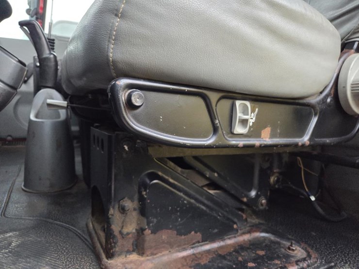 international-durastar-4300-image-65