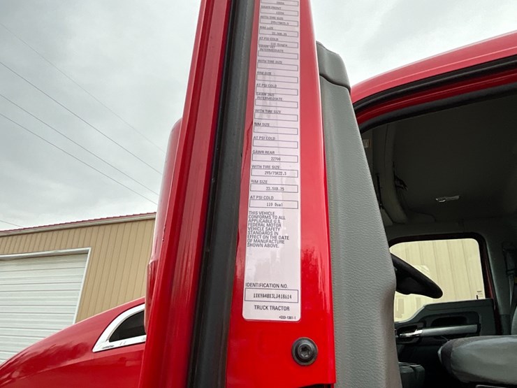 2020-kenworth-t680-image-26