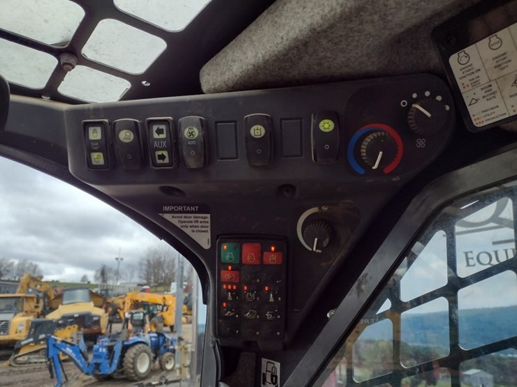 deere-331g-image-8