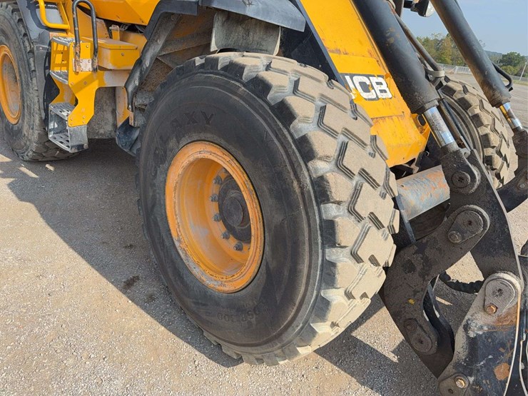 jcb-427ht-image-9