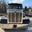 peterbilt-567-image-8
