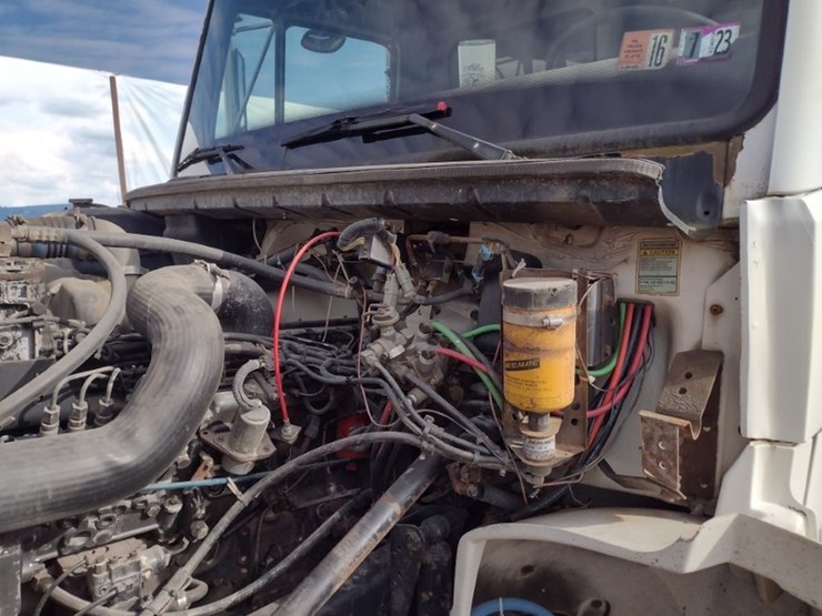 freightliner-fl70-image-19