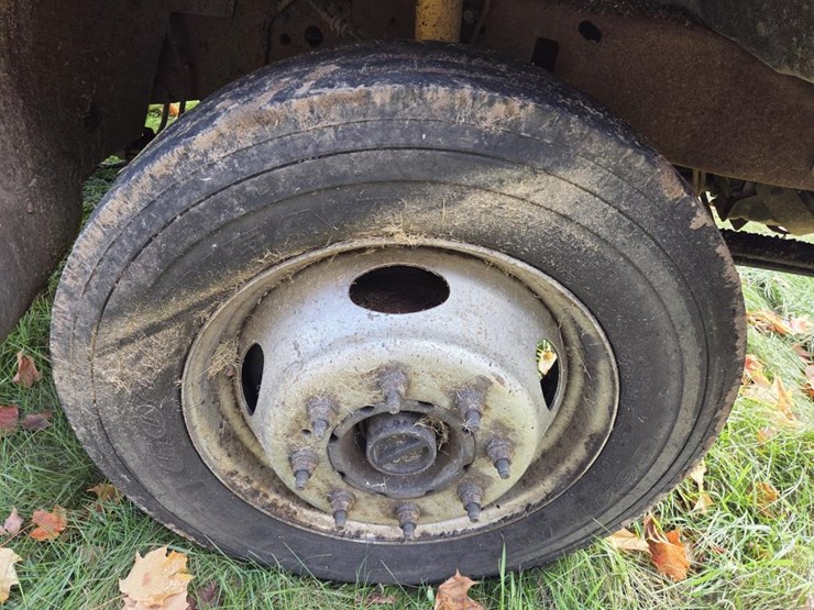 ford-f550-xl-image-57