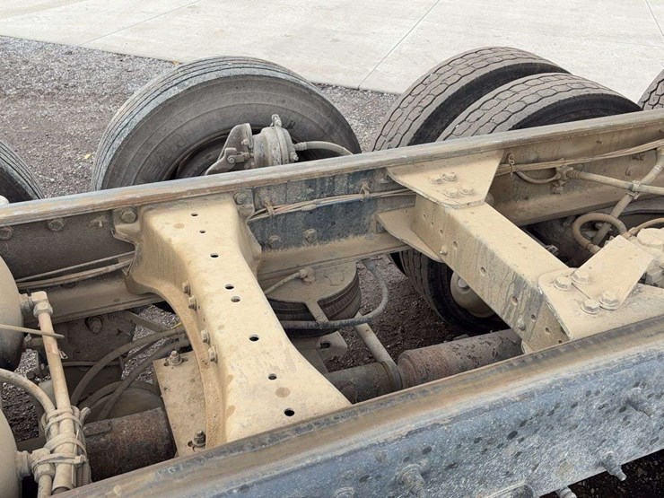 2017-kenworth-t880-image-66