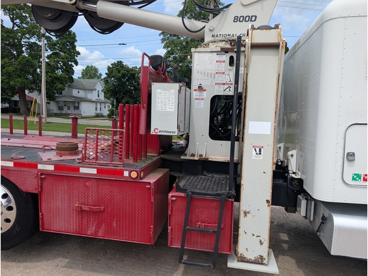 peterbilt-365-image-9