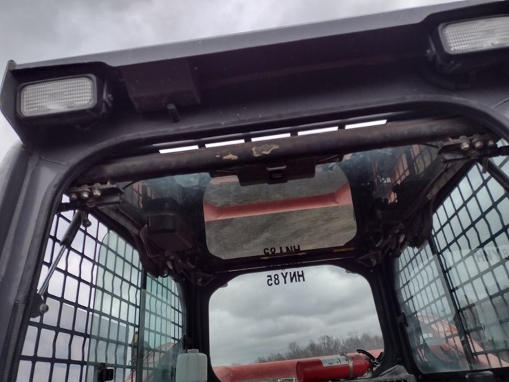 kubota-svl65-2-image-13