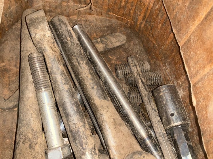 #531-•-sheer-pins-and-shop-supplies-image-4