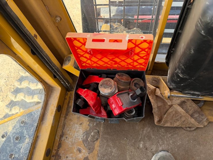 2021-rayco-c200-image-31