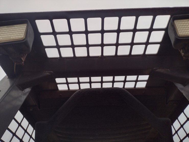 gehl-5635sxt-image-11