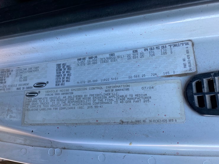 #205-•-2004-sterling-grapple-truck-(has-wi-title)-(chetek,-wi)-image-67