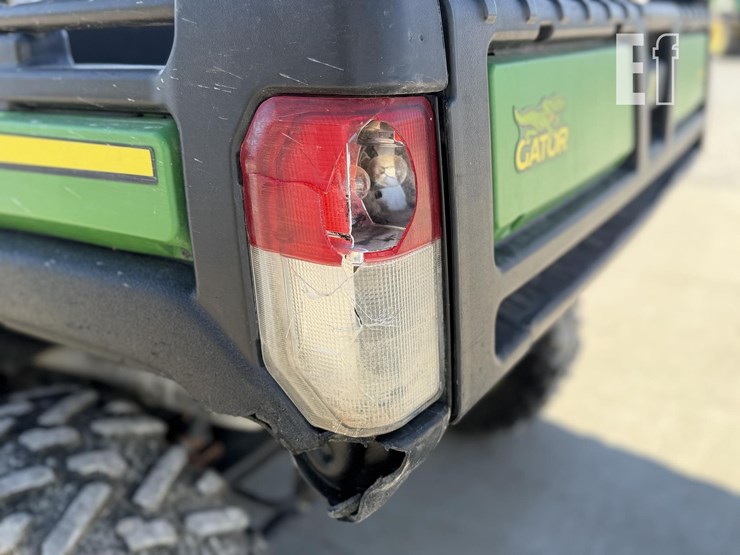 john-deere-gator-xuv-835m-image-10