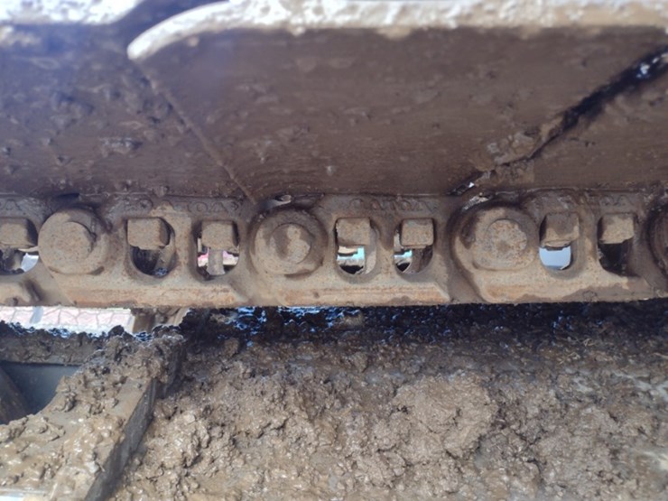 volvo-ec220e-lr-image-38