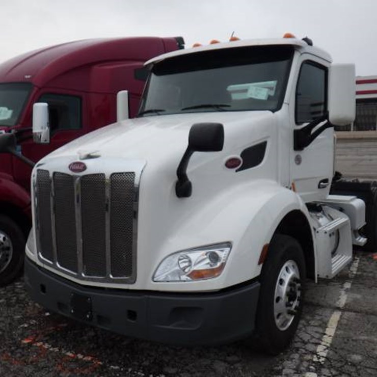 2019 PETERBILT 579