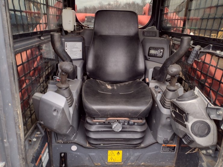 kubota-svl97-2-image-11