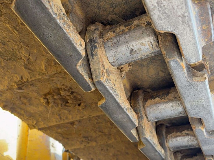 2020-komatsu-d61-image-22