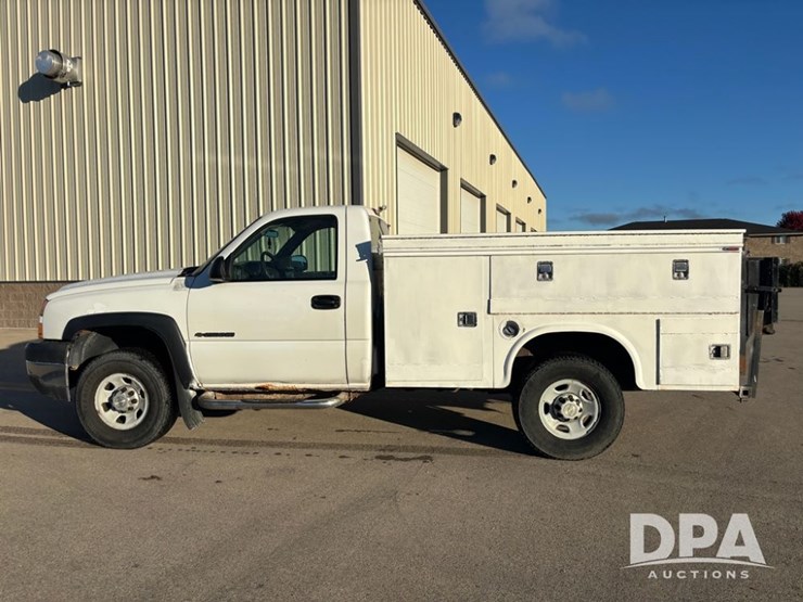 chevrolet-2500hd-image-4