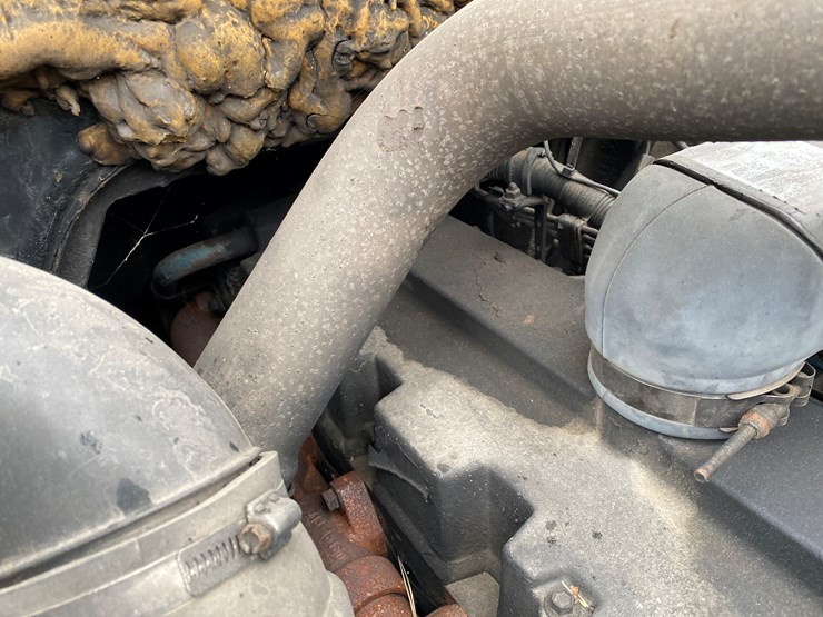 international-4700-image-52