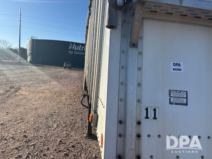 2011-merritt-dry-trailer-(dr12682-unit-97574)-image-24