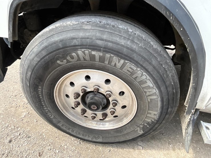 western-star-4700sb-image-25