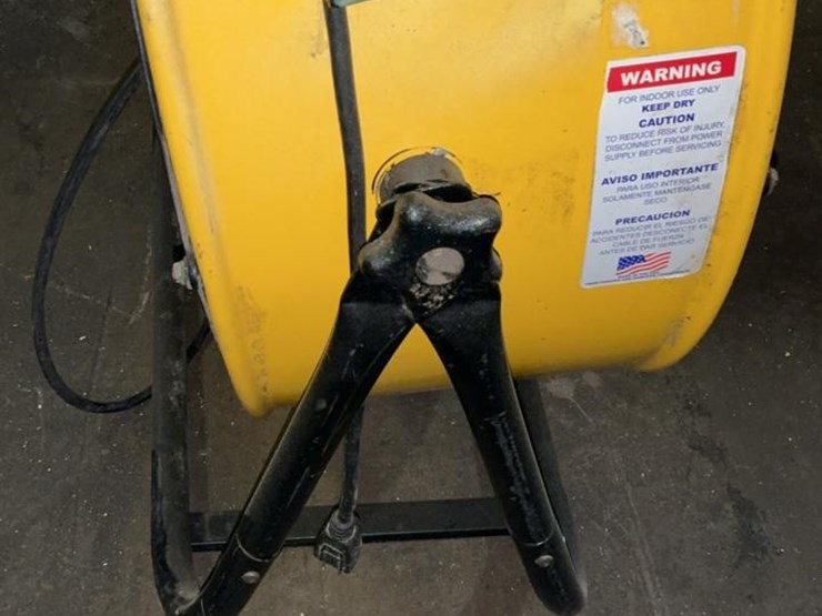 #602-•-maxx-air-electric-fan-image-5