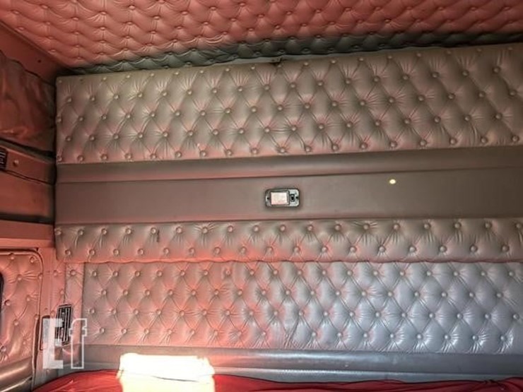 2006-kenworth-t600-image-19